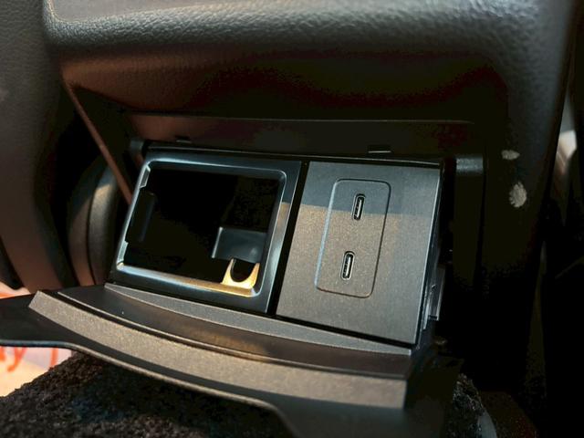 ＣＬＳクラス ＣＬＳ２２０ｄ　スポーツ　エクスクルーシブパッケージ　１オナ／黒革／シートヒーター／ベンチレーション／サンルーフ／レーダーセーフティパッケージ／ブルメスターサウンド／純正ナビ・地デジ／アクティブディスタンスアシスト／純正１９インチＡＷ／電動リアゲート／（53枚目）