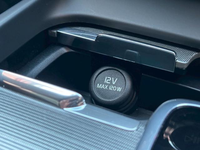 Ｓ６０ Ｂ５　Ｒデザイン　黒革シート／３６０°ビューカメラ／禁煙車／インテリセーフ／シートヒーター／純正９インチナビ／ＡｐｐｌｅＣａｒＰｌａｙ／Ｂｌｕｅｔｏｏｔｈ／フルセグＴＶ／パワーバックドア／ＬＥＤヘッドライト（10枚目）