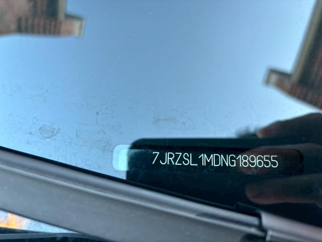 Ｓ６０ Ｂ５　Ｒデザイン　黒革シート／３６０°ビューカメラ／禁煙車／インテリセーフ／シートヒーター／純正９インチナビ／ＡｐｐｌｅＣａｒＰｌａｙ／Ｂｌｕｅｔｏｏｔｈ／フルセグＴＶ／パワーバックドア／ＬＥＤヘッドライト（19枚目）