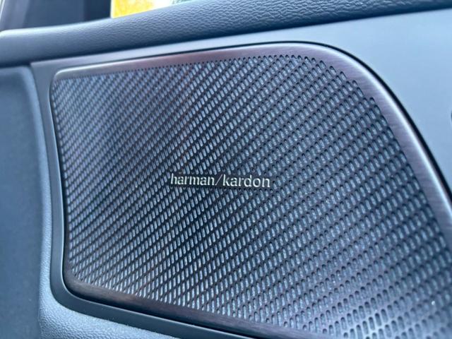 Ｓ６０ Ｂ５　Ｒデザイン　黒革シート／３６０°ビューカメラ／禁煙車／インテリセーフ／シートヒーター／純正９インチナビ／ＡｐｐｌｅＣａｒＰｌａｙ／Ｂｌｕｅｔｏｏｔｈ／フルセグＴＶ／パワーバックドア／ＬＥＤヘッドライト（25枚目）