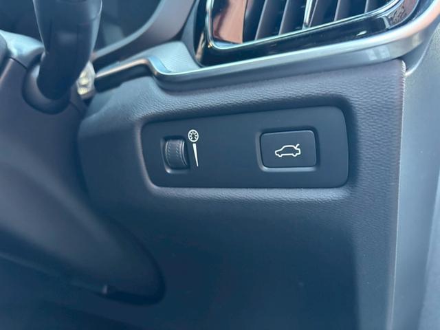 Ｓ６０ Ｂ５　Ｒデザイン　黒革シート／３６０°ビューカメラ／禁煙車／インテリセーフ／シートヒーター／純正９インチナビ／ＡｐｐｌｅＣａｒＰｌａｙ／Ｂｌｕｅｔｏｏｔｈ／フルセグＴＶ／パワーバックドア／ＬＥＤヘッドライト（55枚目）