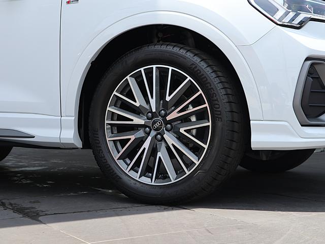 Ｑ３ ３５ＴＦＳＩ　Ｓライン（12枚目）