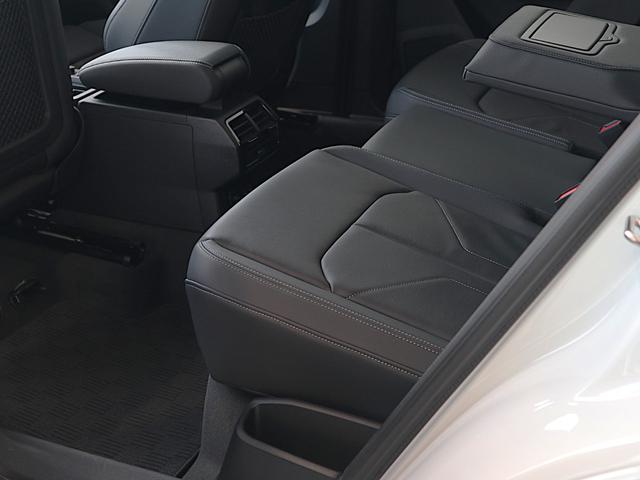 Ｑ３ ３５ＴＦＳＩ　Ｓライン（72枚目）