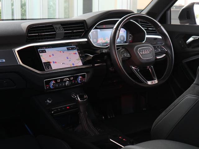 Ｑ３スポーツバック ３５ＴＤＩクワトロ　Ｓライン（3枚目）