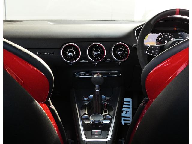 ●オシャレな丸形のエアコン吹き出し口です。ジョイントによりお好きな角度に操作いただけます。