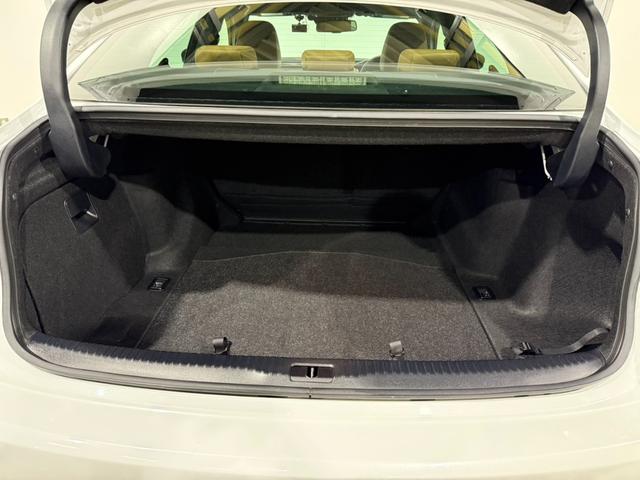 IS IS300h Fスポーツ 禁煙車/サンルーフ/内装キャメルレザー/ベンチレーター/シートヒーター/18インチAW/ナビ/TV/ETC/オートマチックハイビーム/クリアランスソナー/メモリーパワーシート/CD/ドライブレコーダー(61枚目)