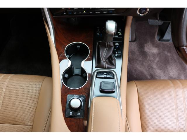 ＲＸ ＲＸ４５０ｈ　バージョンＬ　禁煙車　パノラマビュー　カラーＨＵＤ　茶革エアシート　前後シートヒーター　ＢＳＭ　クリアランスソナー　三眼ＬＥＤ　後席電動格納　純正ナビ　純正２０インチＡＷ　パワーバックドア　メモリー付きパワーシート（27枚目）