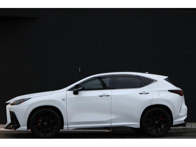 NX NX350h Fスポーツ ワンオーナー 禁煙車 TRDフルエアロ マクレビ パノラマSR パノラマビュー デジミラ オレンジキャリパー ルーフレール 赤黒革エアシート 前後シートヒーター BSM カラーHUD 後席電動格納(11枚目)