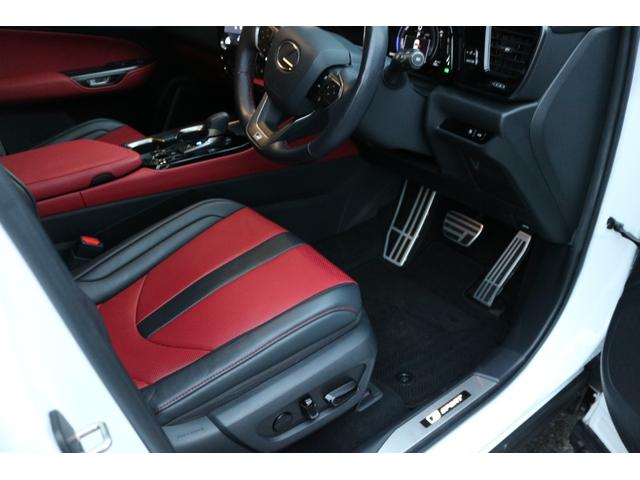 NX NX350h Fスポーツ ワンオーナー 禁煙車 TRDフルエアロ マクレビ パノラマSR パノラマビュー デジミラ オレンジキャリパー ルーフレール 赤黒革エアシート 前後シートヒーター BSM カラーHUD 後席電動格納(15枚目)