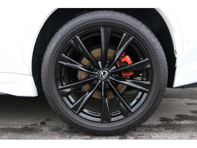 NX NX350h Fスポーツ ワンオーナー 禁煙車 TRDフルエアロ マクレビ パノラマSR パノラマビュー デジミラ オレンジキャリパー ルーフレール 赤黒革エアシート 前後シートヒーター BSM カラーHUD 後席電動格納(40枚目)