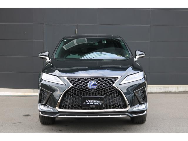 RX RX450h Fスポーツ 禁煙車 サンルーフ パノラマビュー 黒革エアシート シートヒーター クリアランスソナー カラーHUD BSM クルコン 三眼LEDヘッド ステアリングヒーター 後席電動格納 純正20インチAW(7枚目)