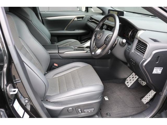 RX RX450h Fスポーツ 禁煙車 サンルーフ パノラマビュー 黒革エアシート シートヒーター クリアランスソナー カラーHUD BSM クルコン 三眼LEDヘッド ステアリングヒーター 後席電動格納 純正20インチAW(14枚目)