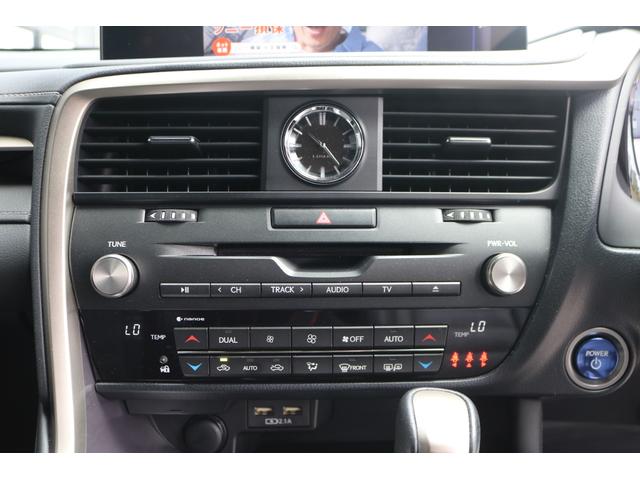 RX RX450h Fスポーツ 禁煙車 サンルーフ パノラマビュー 黒革エアシート シートヒーター クリアランスソナー カラーHUD BSM クルコン 三眼LEDヘッド ステアリングヒーター 後席電動格納 純正20インチAW(28枚目)