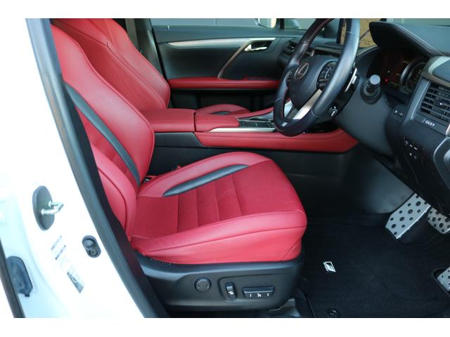 RX RX450h Fスポーツ 禁煙車 サンルーフ パノラマビュー 三眼LED クリアランスソナー 赤革エアシート 前後シートヒーター BSM カラーHUD メモリ付きパワーシート クルコン 後席電動格納 純正20インチAW(14枚目)