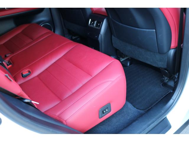 RX RX450h Fスポーツ 禁煙車 サンルーフ パノラマビュー 三眼LED クリアランスソナー 赤革エアシート 前後シートヒーター BSM カラーHUD メモリ付きパワーシート クルコン 後席電動格納 純正20インチAW(19枚目)