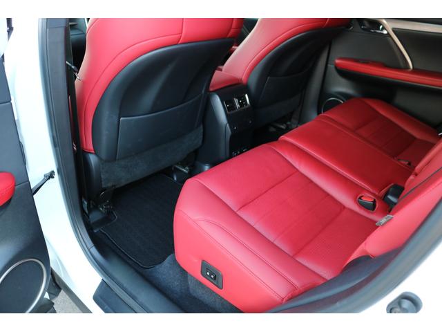 RX RX450h Fスポーツ 禁煙車 サンルーフ パノラマビュー 三眼LED クリアランスソナー 赤革エアシート 前後シートヒーター BSM カラーHUD メモリ付きパワーシート クルコン 後席電動格納 純正20インチAW(21枚目)