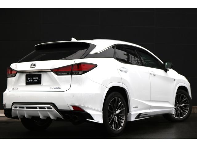 RX RX450h Fスポーツ 禁煙車 TRDフルエアロ・マフラー パノラマSR ルーフレール パノラマビュー 三眼LED クリアランスソナー 赤革エアシート 前後シートヒーター BSM カラーHUD 純正20インチAW(10枚目)