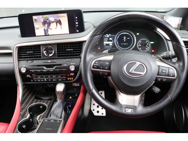 RX RX450h Fスポーツ 禁煙車 TRDフルエアロ・マフラー パノラマSR ルーフレール パノラマビュー 三眼LED クリアランスソナー 赤革エアシート 前後シートヒーター BSM カラーHUD 純正20インチAW(13枚目)
