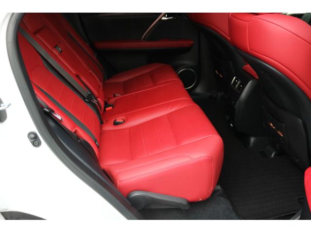 RX RX450h Fスポーツ 禁煙車 TRDフルエアロ・マフラー パノラマSR ルーフレール パノラマビュー 三眼LED クリアランスソナー 赤革エアシート 前後シートヒーター BSM カラーHUD 純正20インチAW(18枚目)