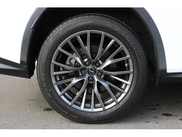 ＲＸ ＲＸ３００　Ｆスポーツ　ワンオーナー　禁煙車　ＳＲ　パノラマビュー　クリアランスソナー　三眼ＬＥＤ　ＢＳＭ　カラーＨＵＤ　赤革エアシート　前後シートヒーター　メモリ付きパワーシート　クルコン　後席電動格納　純正２０インチＡＷ（41枚目）