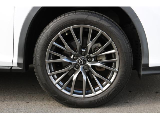 ＲＸ ＲＸ３００　Ｆスポーツ　ワンオーナー　禁煙車　ＳＲ　パノラマビュー　クリアランスソナー　三眼ＬＥＤ　ＢＳＭ　カラーＨＵＤ　赤革エアシート　前後シートヒーター　メモリ付きパワーシート　クルコン　後席電動格納　純正２０インチＡＷ（42枚目）