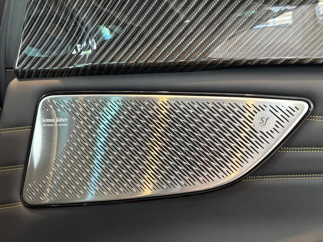 グレカーレ モデナ 4WD MY23 fuoriserie 認定保証 4WD イエローキャリパー 21インチ トリコロール サンルーフ(36枚目)