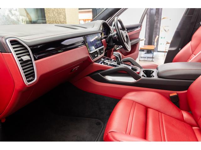 カイエン ターボ(60枚目)