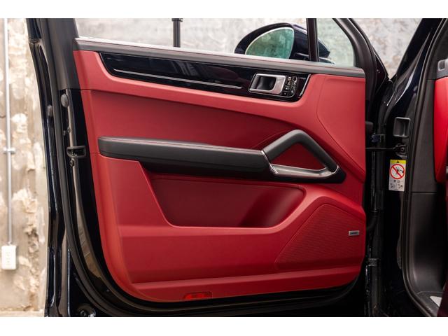 カイエン ターボ(64枚目)