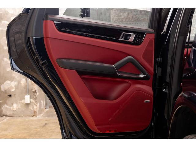 カイエン ターボ(66枚目)