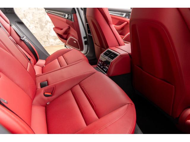 パナメーラ ターボS(54枚目)