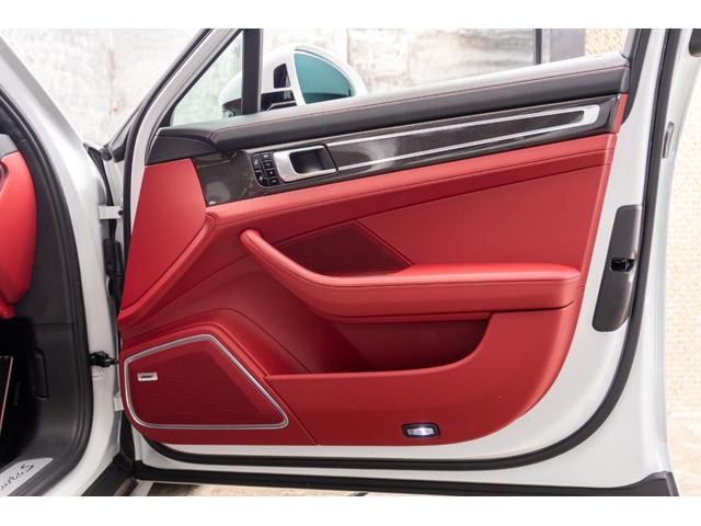 パナメーラ ターボS(57枚目)