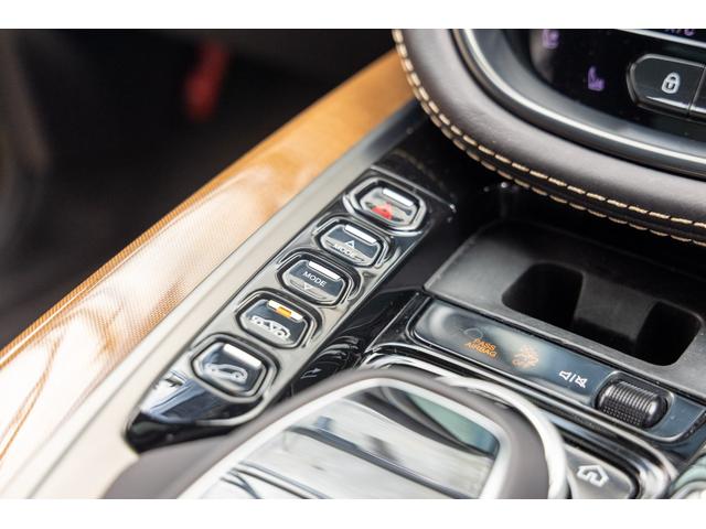 DBX ベースグレード(68枚目)