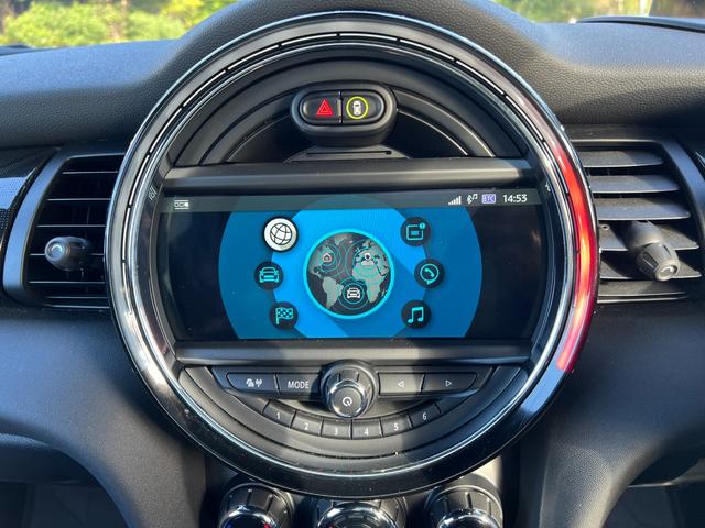 MINI ジョンクーパーワークス REMUSマフラー・3DデザインFrカーボンリップ・カーボンオーバーフェンダー・ローダウン・シートヒーター・Bカメラ・ETC(7枚目)