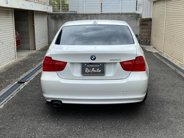 ３シリーズ ３２０ｉ　ＬＣＩ後期モデル　純正ナビ　ＤＶＤ再生　バックカメラ　オートライト　ＥＴＣ　ＨＩＤ　パワーシート　クリアランスソナー　禁煙車（6枚目）