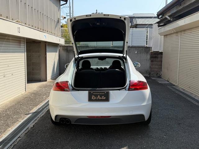 ＴＴクーペ ２．０ＴＦＳＩ　クワトロ　Ｓラインリミテッド　４ＷＤ　地デジナビ　ドライブレコーダー　レーダー探知機　オートエアコン　オートライト　キーレス　パワーシート　ハーフレザーシート　ターボ　スペアキー（8枚目）