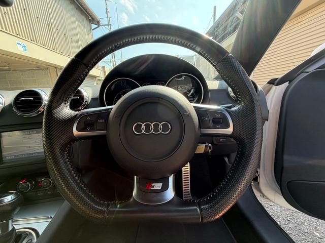 ＴＴクーペ ２．０ＴＦＳＩ　クワトロ　Ｓラインリミテッド　４ＷＤ　地デジナビ　ドライブレコーダー　レーダー探知機　オートエアコン　オートライト　キーレス　パワーシート　ハーフレザーシート　ターボ　スペアキー（33枚目）
