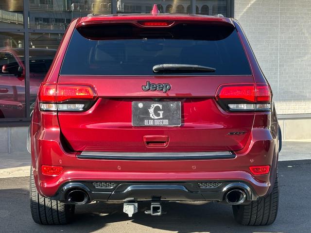 ジープ・グランドチェロキー SRT8 2019yモデル 正規ディーラー車 ワンオーナー パノラマサンルーフ ハーフレザーシート フルセグナビ AppleCarPlay&AndroidAuto ヒッチメンバー(6枚目)