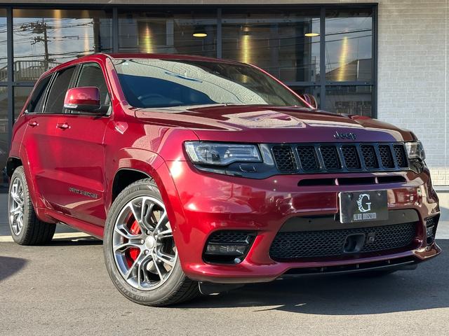 ジープ・グランドチェロキー SRT8 2019yモデル 正規ディーラー車 ワンオーナー パノラマサンルーフ ハーフレザーシート フルセグナビ AppleCarPlay&AndroidAuto ヒッチメンバー(9枚目)