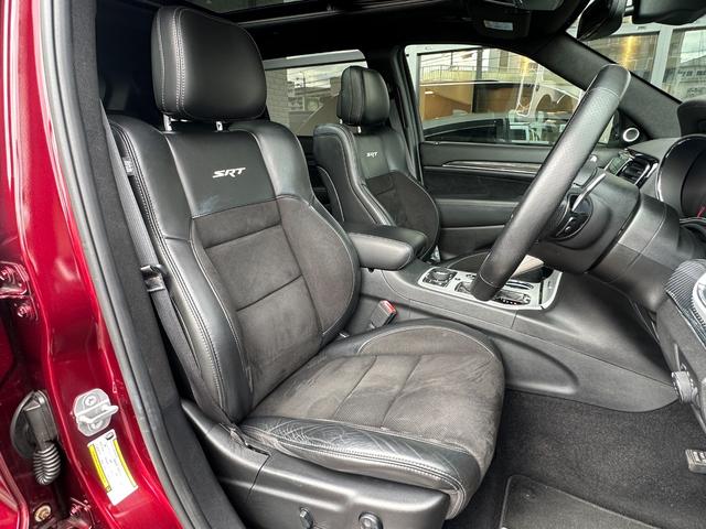 ジープ・グランドチェロキー SRT8 2019yモデル 正規ディーラー車 ワンオーナー パノラマサンルーフ ハーフレザーシート フルセグナビ AppleCarPlay&AndroidAuto ヒッチメンバー(26枚目)