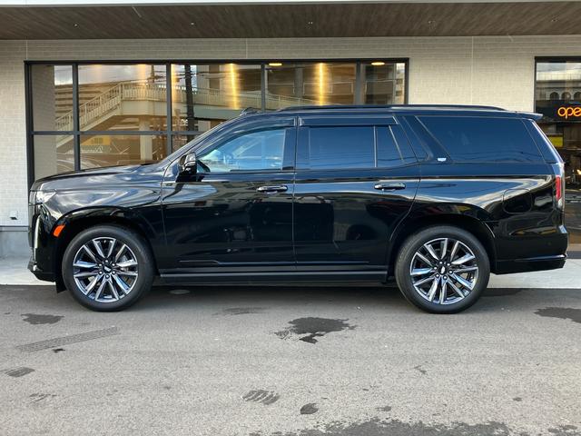 キャデラックエスカレード スポーツ 2021y・正規ディーラー車・ワンオーナー・自社管理ユーザー様・メーカー延長保証令和8年9月・整備記録簿R4 R5 R6 R7(D整備)・4WD ブラックレザー AKG36スピーカー カープレイ(7枚目)