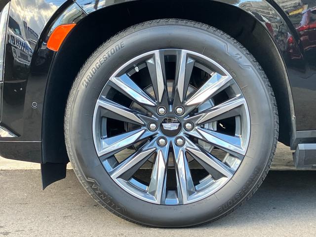 キャデラックエスカレード スポーツ 2021y・正規ディーラー車・ワンオーナー・自社管理ユーザー様・メーカー延長保証令和8年9月・整備記録簿R4 R5 R6 R7(D整備)・4WD ブラックレザー AKG36スピーカー カープレイ(17枚目)