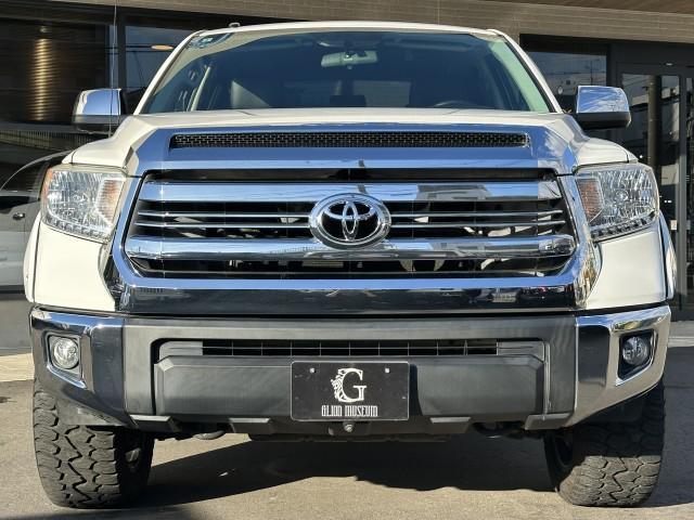 タンドラ ＳＲ５　２０１７ｙモデル・新車並行・４ＷＤ・張替ブラックハーフレザーアルパイン製（７ＤＶ）フルセグＳＤナビ・フリップダウンモニター・Ｆｕｅｌ　Ｏｆｆ－Ｒｏａｄ製Ｄ５５４　２０インチＡＷ（5枚目）