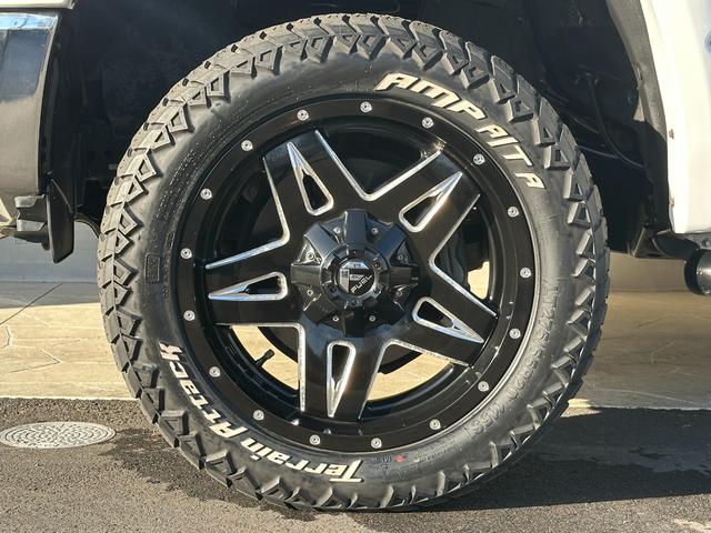 タンドラ ＳＲ５　２０１７ｙモデル・新車並行・４ＷＤ・張替ブラックハーフレザーアルパイン製（７ＤＶ）フルセグＳＤナビ・フリップダウンモニター・Ｆｕｅｌ　Ｏｆｆ－Ｒｏａｄ製Ｄ５５４　２０インチＡＷ（16枚目）