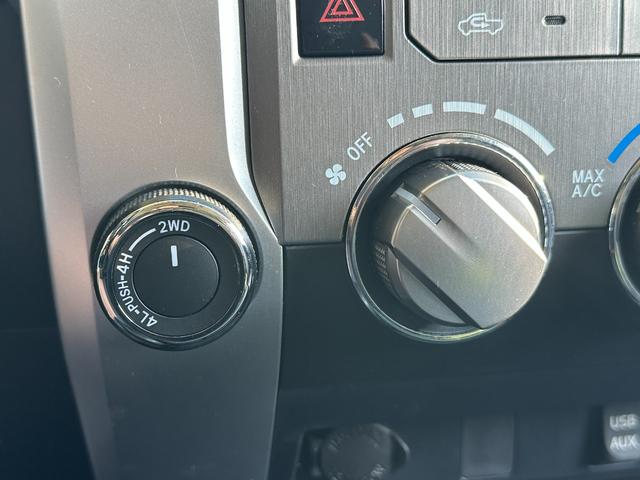 タンドラ ＳＲ５　２０１７ｙモデル・新車並行・４ＷＤ・張替ブラックハーフレザーアルパイン製（７ＤＶ）フルセグＳＤナビ・フリップダウンモニター・Ｆｕｅｌ　Ｏｆｆ－Ｒｏａｄ製Ｄ５５４　２０インチＡＷ（45枚目）