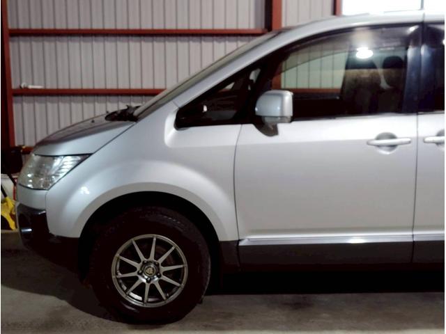 デリカＤ：５ Ｇ　パワーパッケージ　ワンオーナー　ユーザー買取　走行メーターチェック済み　社外ナビ　ワンセグ　バックカメラ　切替４ＷＤ　ＥＴＣ　パドルシフト　両側パワースライドドア　３列シート　横滑り防止機能（22枚目）