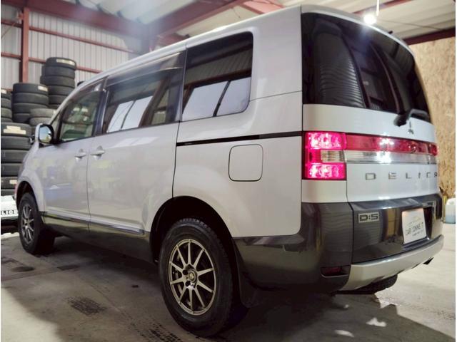 デリカＤ：５ Ｇ　パワーパッケージ　ワンオーナー　ユーザー買取　走行メーターチェック済み　社外ナビ　ワンセグ　バックカメラ　切替４ＷＤ　ＥＴＣ　パドルシフト　両側パワースライドドア　３列シート　横滑り防止機能（25枚目）