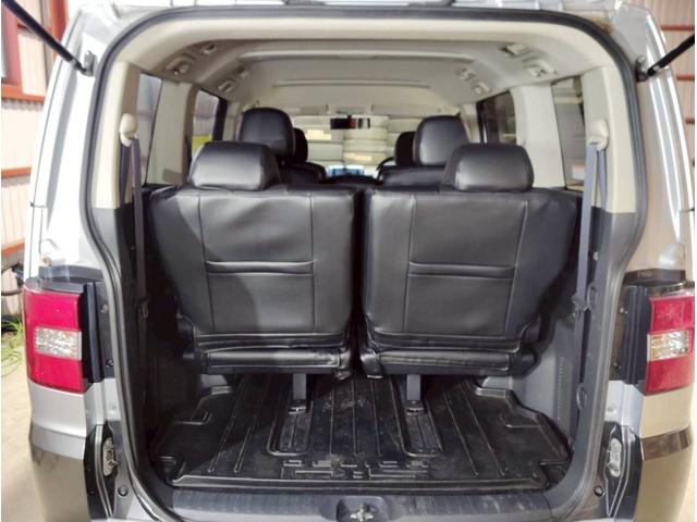 デリカＤ：５ Ｇ　パワーパッケージ　ワンオーナー　ユーザー買取　走行メーターチェック済み　社外ナビ　ワンセグ　バックカメラ　切替４ＷＤ　ＥＴＣ　パドルシフト　両側パワースライドドア　３列シート　横滑り防止機能（64枚目）