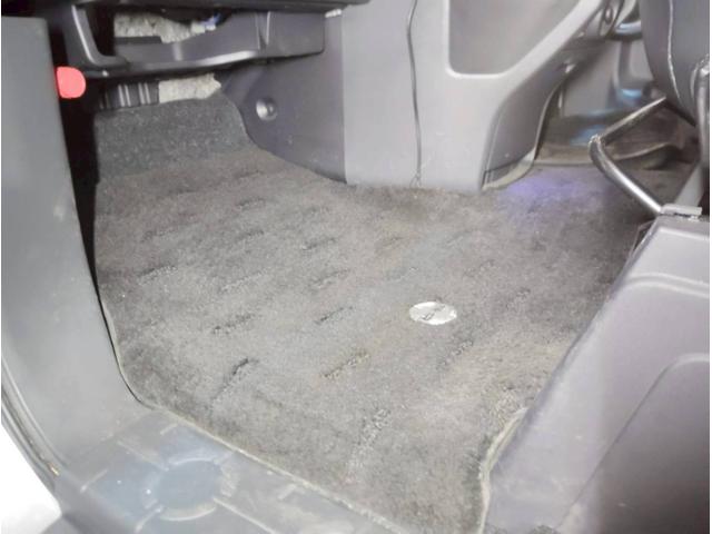 デリカＤ：５ Ｇ　パワーパッケージ　ワンオーナー　ユーザー買取　走行メーターチェック済み　社外ナビ　ワンセグ　バックカメラ　切替４ＷＤ　ＥＴＣ　パドルシフト　両側パワースライドドア　３列シート　横滑り防止機能（77枚目）