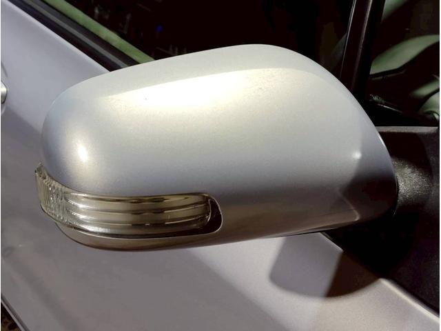 ヴィッツ Ｆ　ユーザー買取車　純正ナビ　ＬＥＤライト　キーレス　ＡＢＳ　ＰＳ　ＰＷ　マット　デアイサー　４ＷＤ（35枚目）