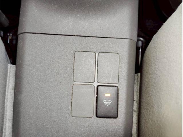 ヴィッツ Ｆ　ユーザー買取車　純正ナビ　ＬＥＤライト　キーレス　ＡＢＳ　ＰＳ　ＰＷ　マット　デアイサー　４ＷＤ（47枚目）